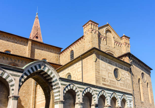 フィレンツェのサンタ・マリア・ノヴェッラ教会, イタリア - basilica building exterior built structure color image ストックフォトと画像