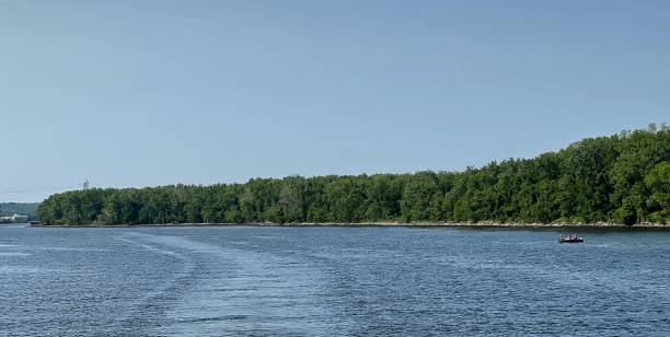 istock The Hudson River in New York 1494399805