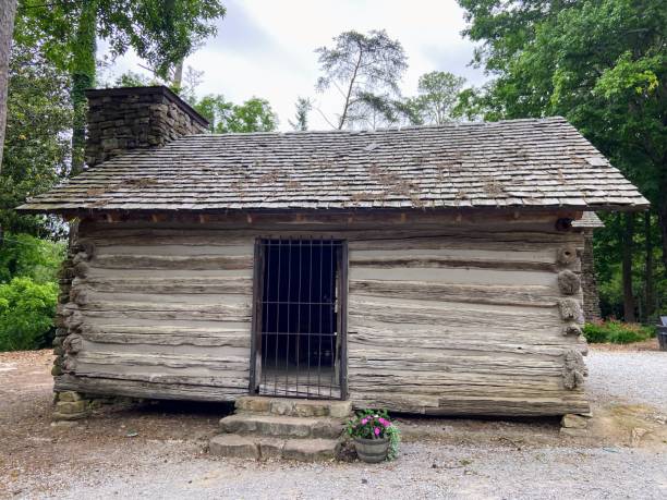 istock Colonial House at Noccalula Falls Park 1494409785