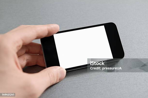 Ręka Z Puste Telefon Komórkowy - zdjęcia stockowe i więcej obrazów Biały - Biały, Cyfrowy wyświetlacz, Dotykać