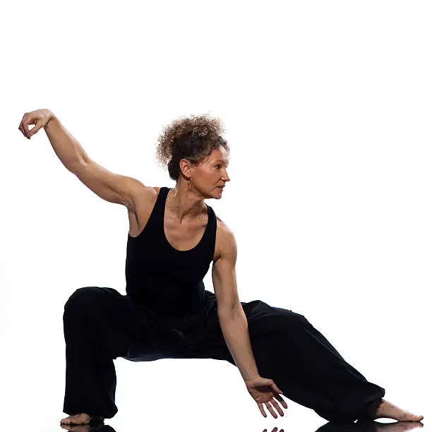 Photo of woman tai chi chuan tadjiquan posture pose