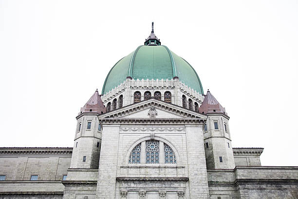 сент-джозеф молельня стороны фасад детали (горизонтально - st joseph oratory стоковые фото и изображения