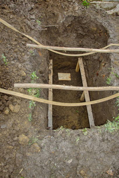 istock the grave prepared for burial 1494544975