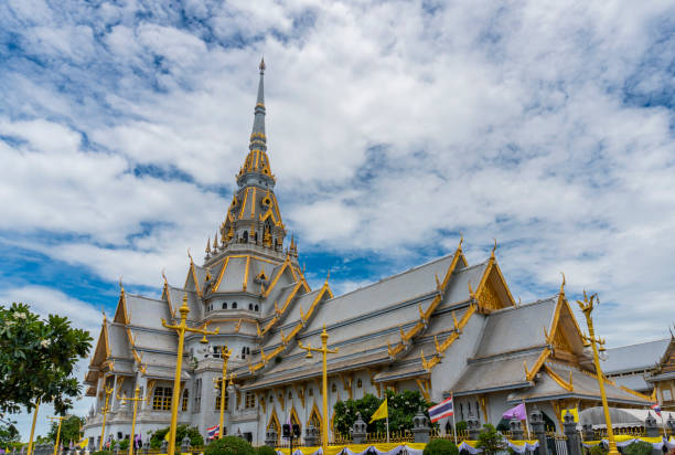 istock Wat Sothon Wararam Worawihan 1494612804