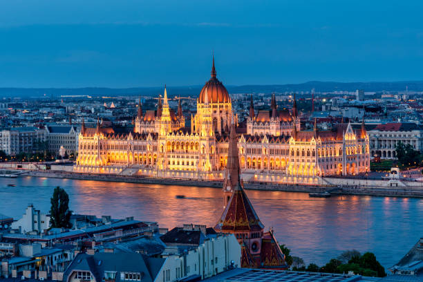 istock Budapest: A Vibrant Cityscape along the Danube 1494640207