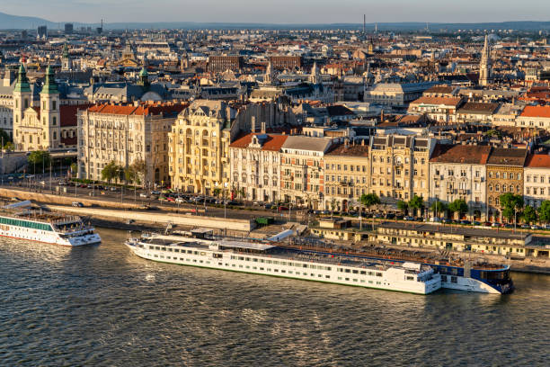 istock Budapest: A Vibrant Cityscape along the Danube 1494644893