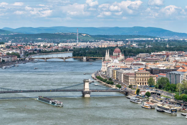 istock Budapest: A Vibrant Cityscape along the Danube 1494644976
