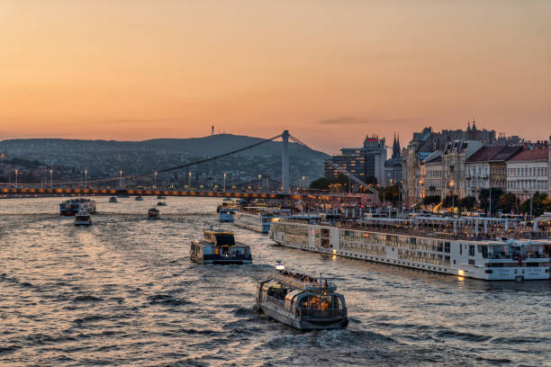 istock Budapest: A Vibrant Cityscape along the Danube 1494647883