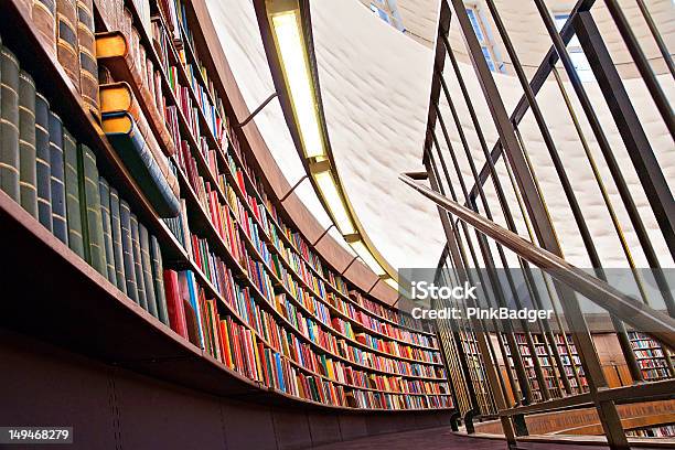 Biblioteca - Fotografias de stock e mais imagens de Aprender - Aprender, Biblioteca, Coleção