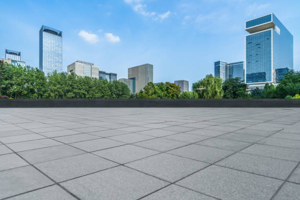 Square Open Building 4,100+ Open City Square Stock Photos, Pictures & Royalty-Free Images ...