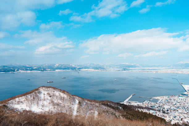 Beautiful landscape and cityscape from Hakodate Mountain with Snow in winter season. landmark and popular for attractions in Hokkaido, Japan.Travel and Vacation concept Beautiful landscape and cityscape from Hakodate Mountain with Snow in winter season. landmark and popular for attractions in Hokkaido, Japan.Travel and Vacation concept motomachi kobe stock pictures, royalty-free photos & images