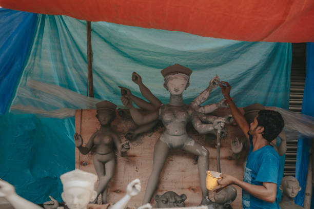 istock Artist making hindu god durga devi at Kumortuli 1494867200