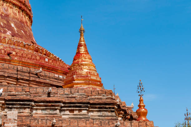 Dhammayazika Pagoda in Bagan Detail of one of the minor stupas of the Dhammayazika Pagoda in Bagan dhammayazika pagoda stock pictures, royalty-free photos & images