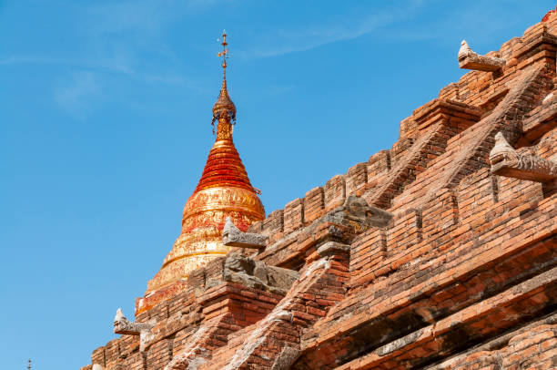 пагода дхаммаязика в багане - dhammayazika стоковые фото и изображения