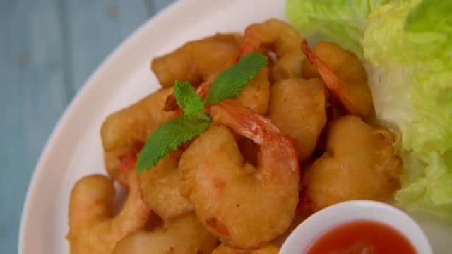 Recipe for shrimp fritters in sweet and sour sauce