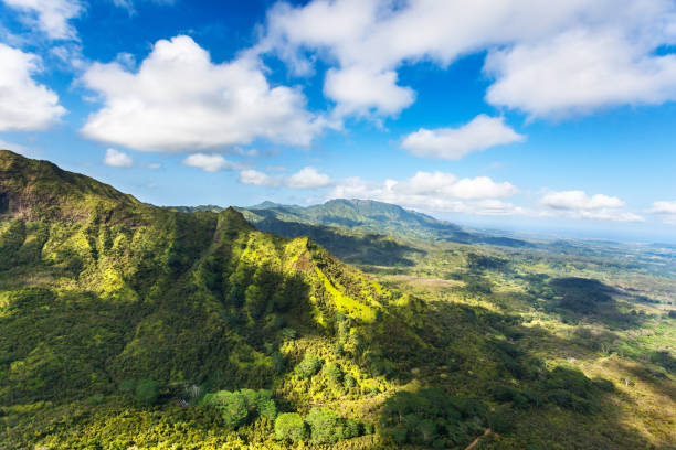 istock Afternoon clouds heading south from Hanalei Valley 1494930339