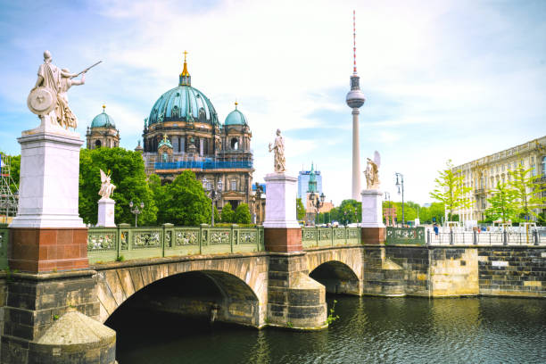 istock bridge in historic berlin at sunny day 1495036203