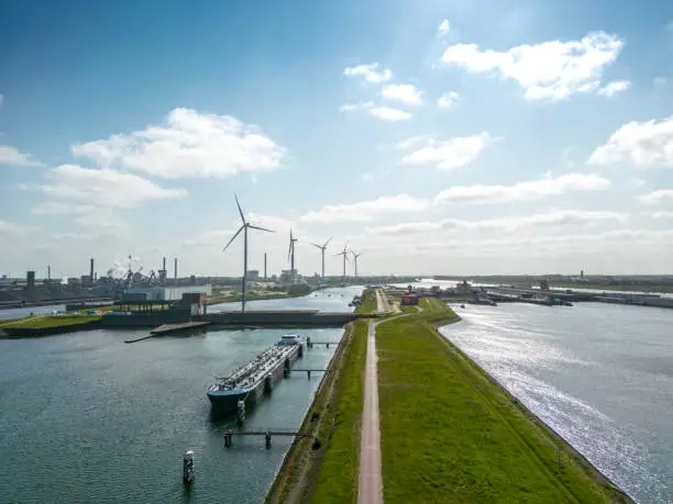 The IJmuiden locks form the connection between the North Sea Canal and the North Sea at IJmuiden