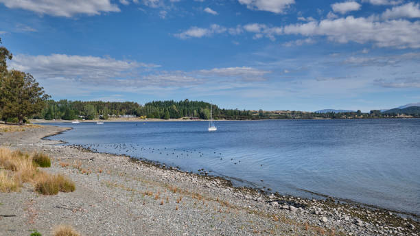 istock Lake Te Anau at Te Anau Town 1495100673