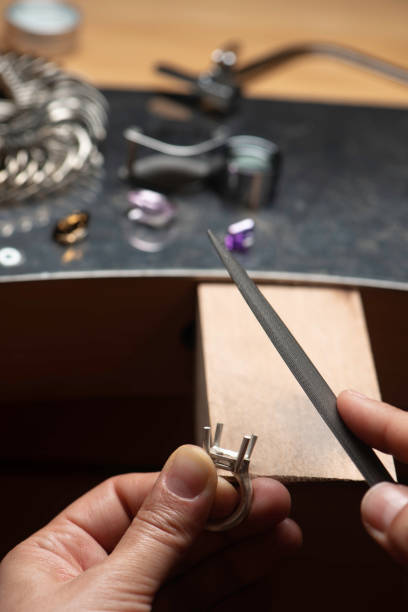 istock Jeweller 1495181173