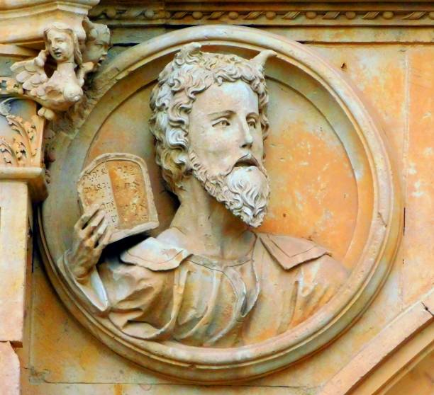 istock statue in San Esteban convent, Salamanca, Spain 1495223991