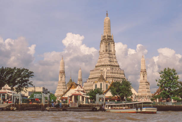 istock Wat Arun in Bangkok 1495297447