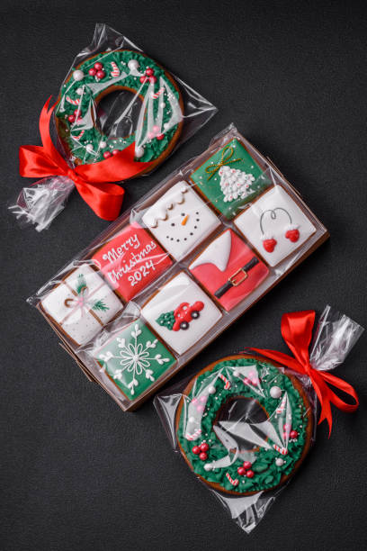 istock Delicious Christmas gingerbread on a dark textural background 1495300605