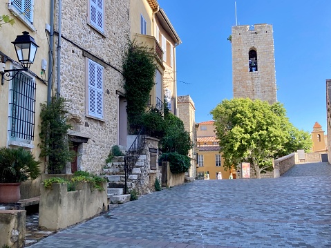 France - Côte d’Azur - Antibes - Rue du Bateau and tower Sarrazine