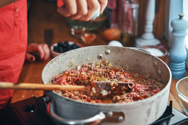 istock Preparing Argentinean Empanadas with Meat and Vegetables 1495447600