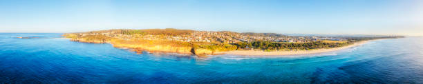 istock D Caves beach u wide pan 1495479357