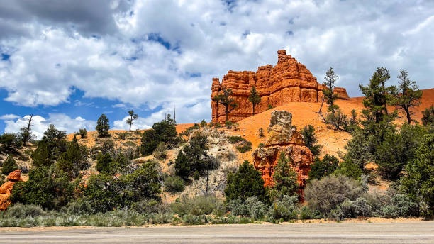 istock Red rock canyon  Utah red rock hoodoo formations 1495490995