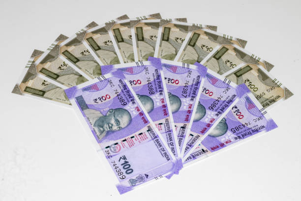 istock New Indian Currency 500 and 100 rupees 1495551328