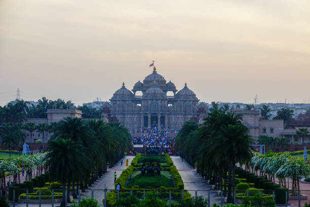 istock Akshardham Temple (Swaminarayan Akshardham) in New Delhi 1495572511