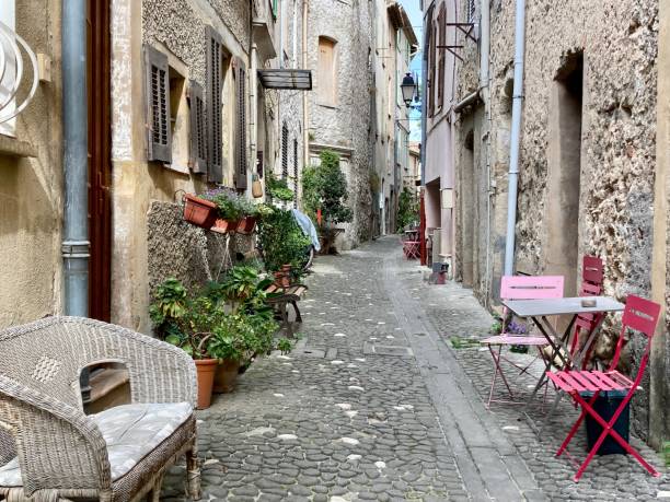 istock France - Alpes Maritimes - Biot village 1495605226