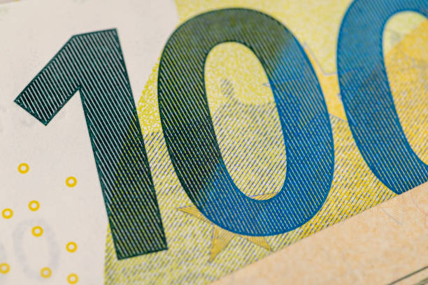 реквизиты сто евро европейская банкнота европейский союз - european union currency euro symbol currency paper currency стоковые фото и изображения