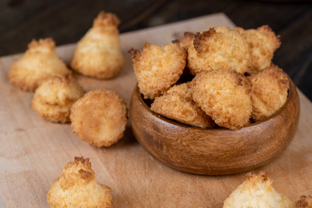 istock Small homemade coconut cookies made using coconut chips 1495622160