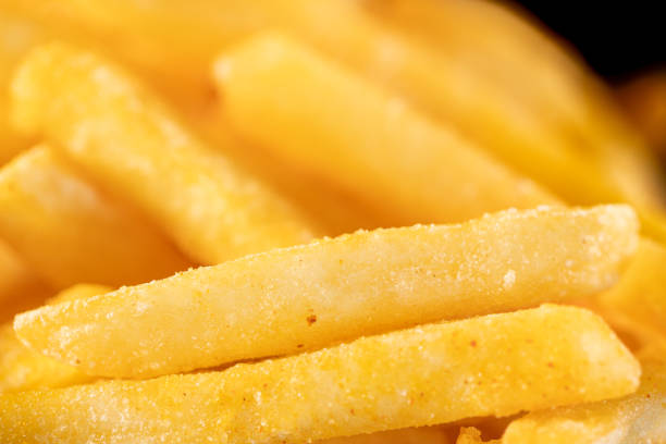 istock Fried potato  texture with lots of cut potatoes 1495635171