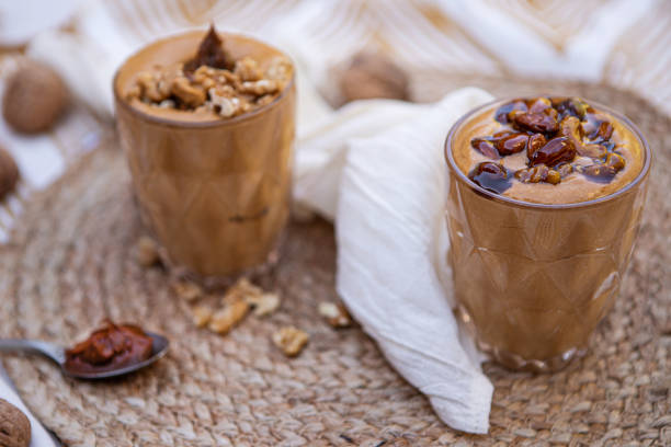 istock Dulce de leche mousse with caramelized dried fruits 1495638834