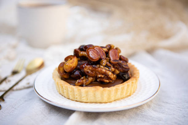 istock Dulce de leche and caramelized dried fruits pie 1495639177
