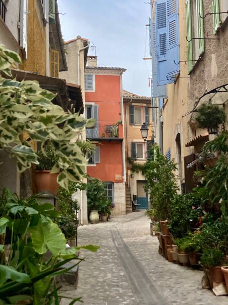 istock France - Alpes Maritimes- Biot village - 1495658748