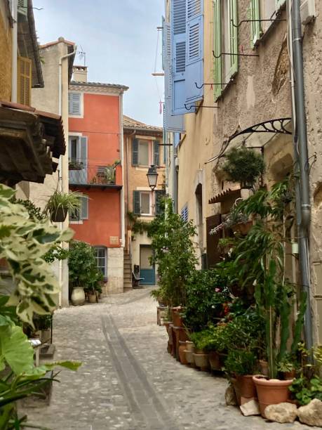 istock France - Alpes Maritimes- Biot village - 1495658760