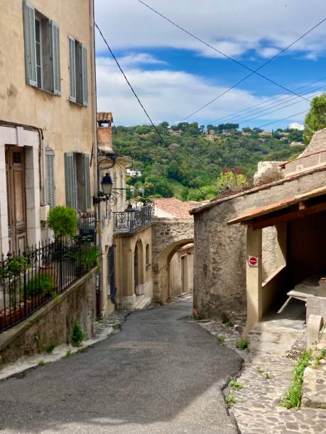 istock France - Alpes Maritimes- Biot village - 1495659187