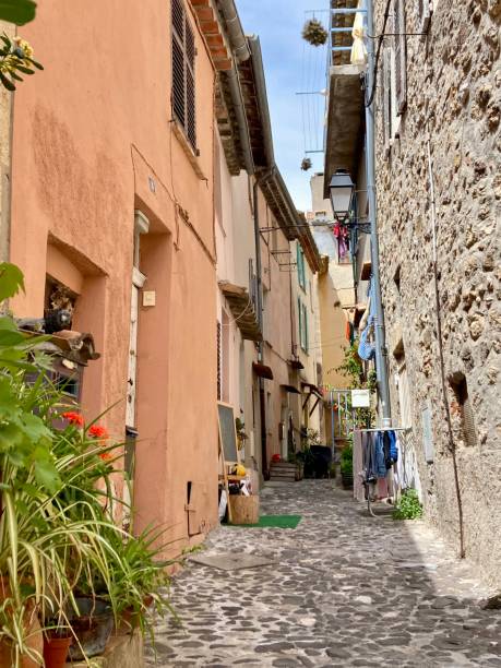 istock France - Alpes Maritimes- Biot village - 1495661423