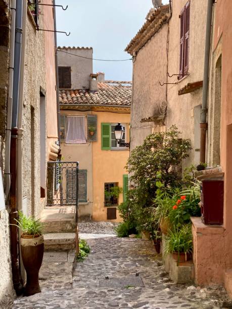 istock France - Alpes Maritimes- Biot village - 1495662521