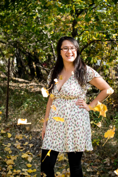 istock autumn woman 1495738139