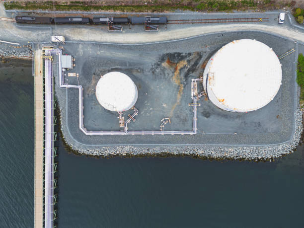 istock Oil Tanker Pier 1495761191
