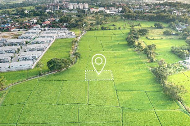 istock Land plot and identify registration symbol in aerial view. 1495795188