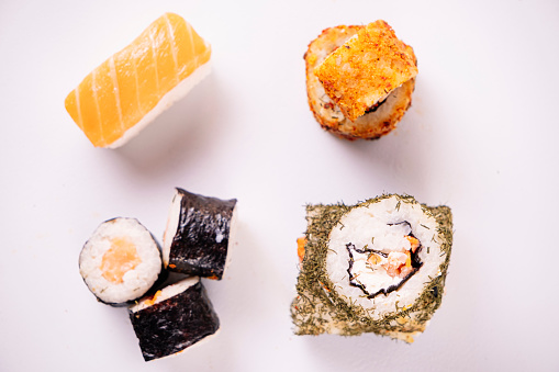 Different types of sushi: maki, nigiri, uramaki