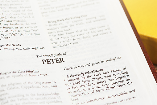 Page of the Christian Bible with the title of the First Epistle of Peter.