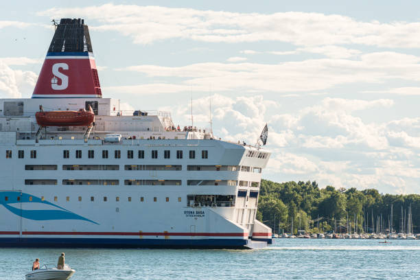 오슬로의 스테나 사가 로로 여객선의 선미. - passenger ship ferry crane harbor 뉴스 사진 이미지